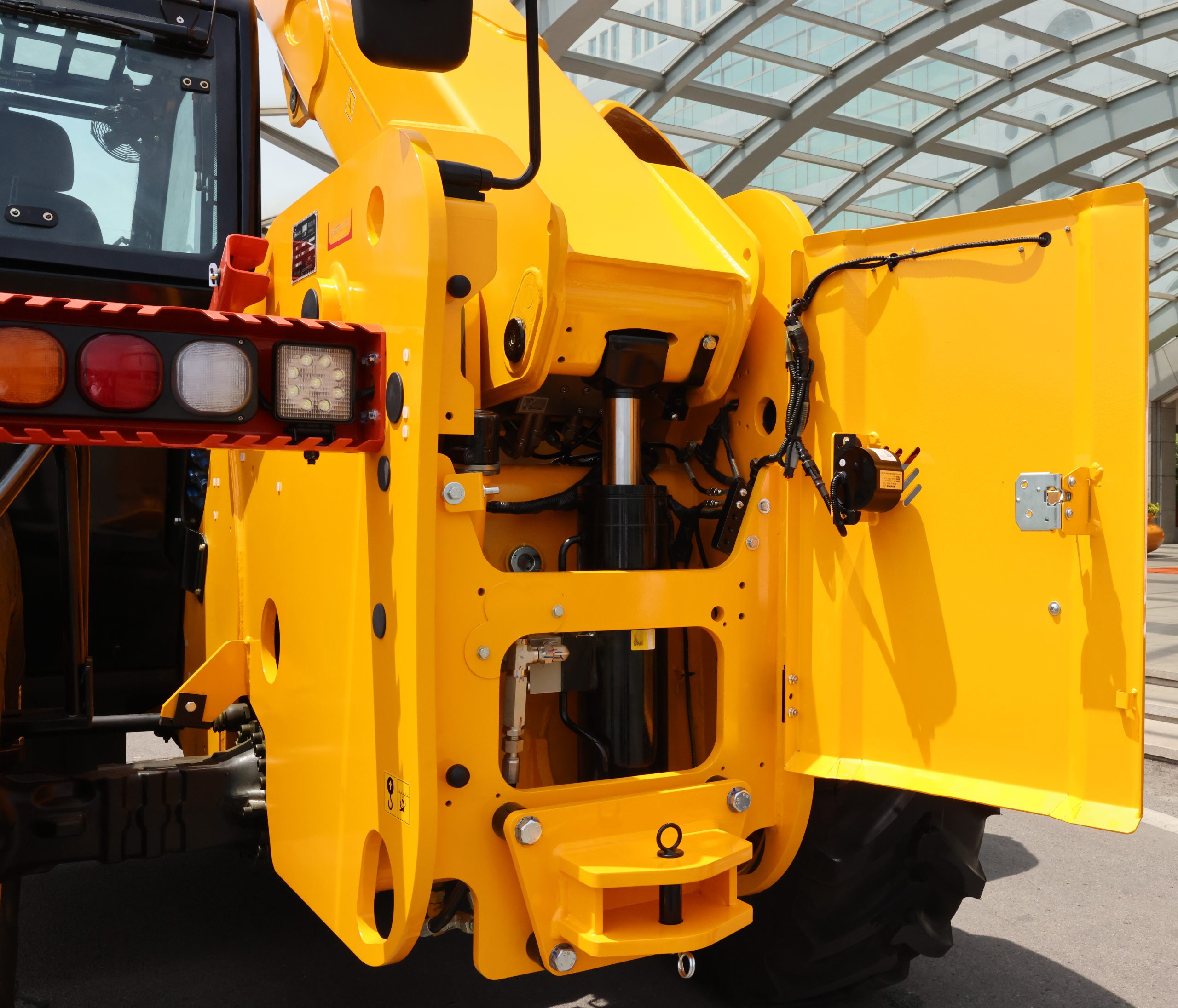 Телескопический погрузчик Lonking LGT4207 Телескопический погрузчик Lonking LGT4207