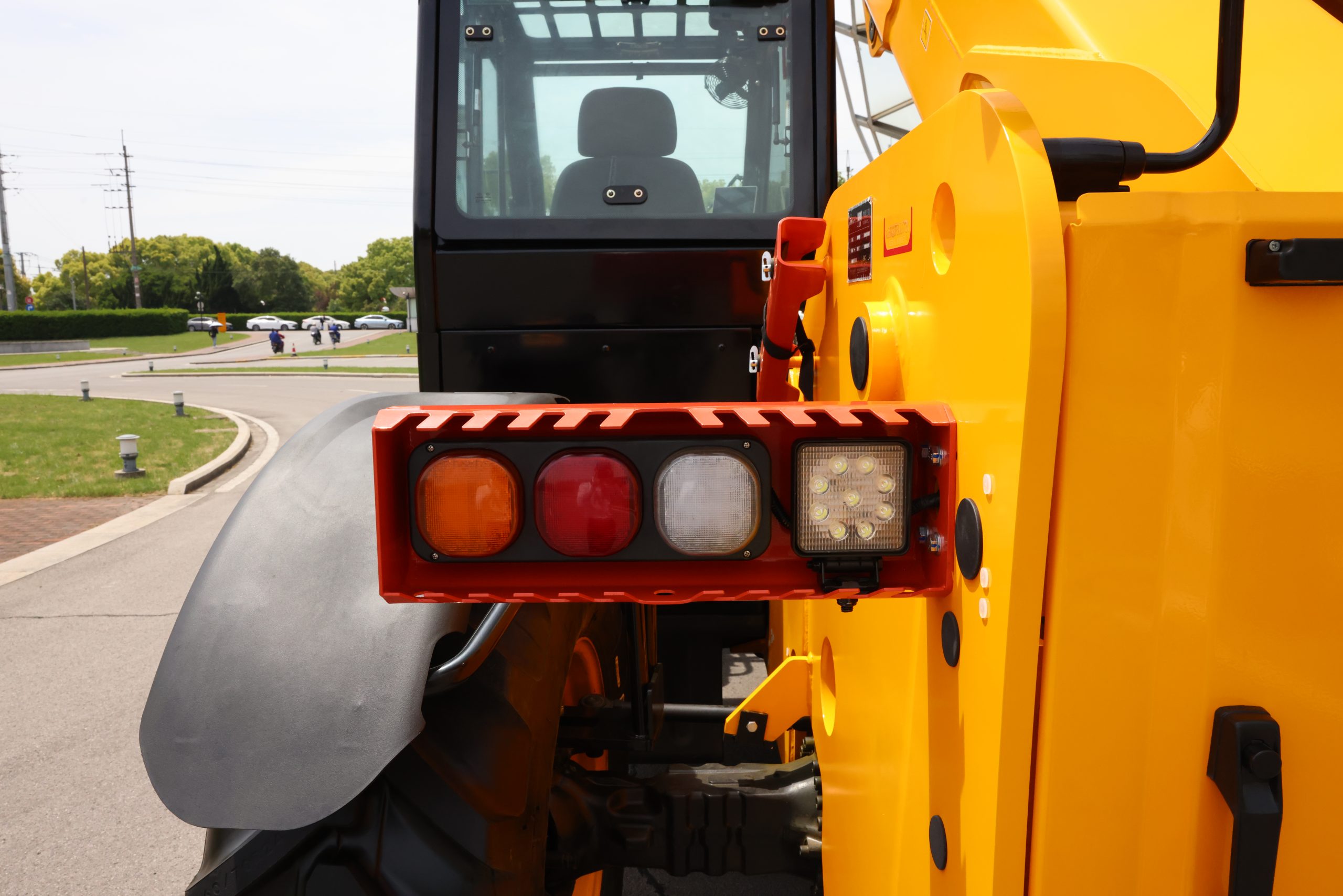 Телескопический погрузчик Lonking LGT4207 Телескопический погрузчик Lonking LGT4207