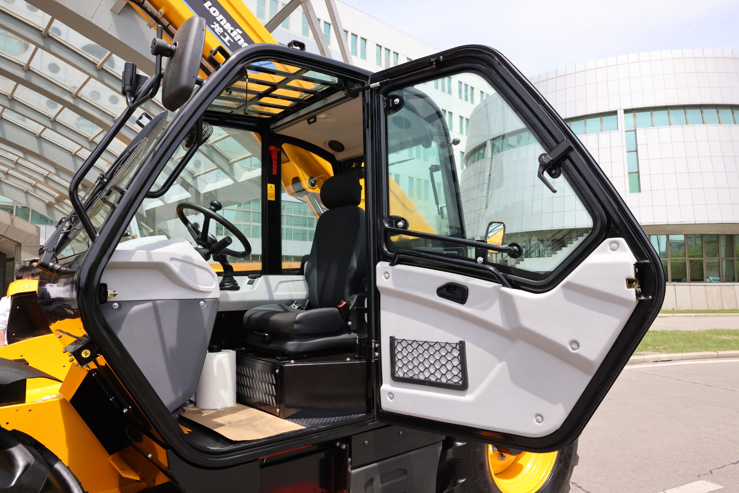 Телескопический погрузчик Lonking LGT4207 Телескопический погрузчик Lonking LGT4207